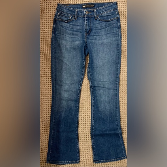 Levi's Demi Mid Rise Bootcut Jeans - Size 27x30 / Size 4 - Picture 3 of 13